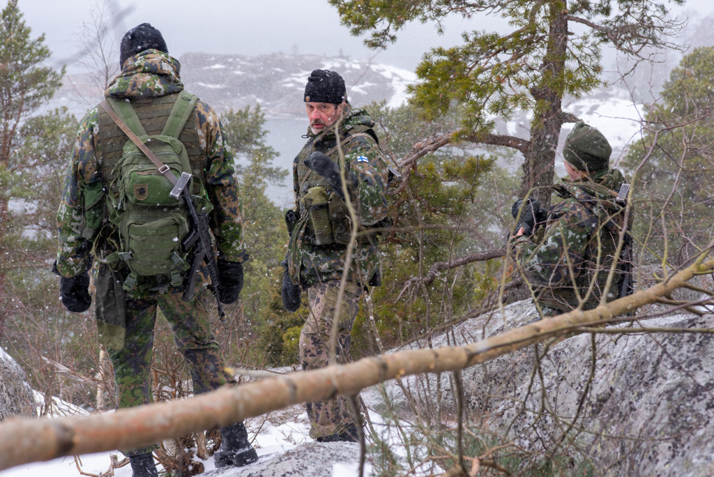 Meritulenjohtokurssin kouluttajia hienoissa maisemissa