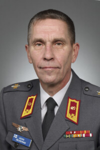 Prikaatikenraali Heikki Välivehmas