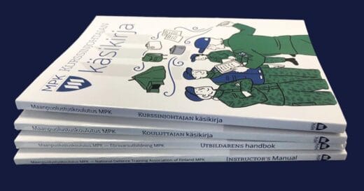 Pino kurssinjohtajan käsikirjoja